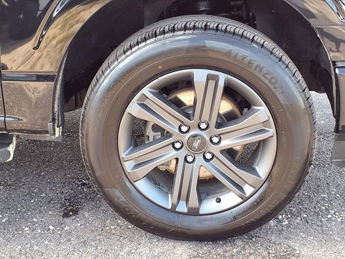 Used 2023 Ford F150 Lariat w/ Equipment Group 502A High image 9