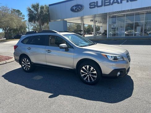 Used 2017 Subaru Outback 2.5i Limited image 1