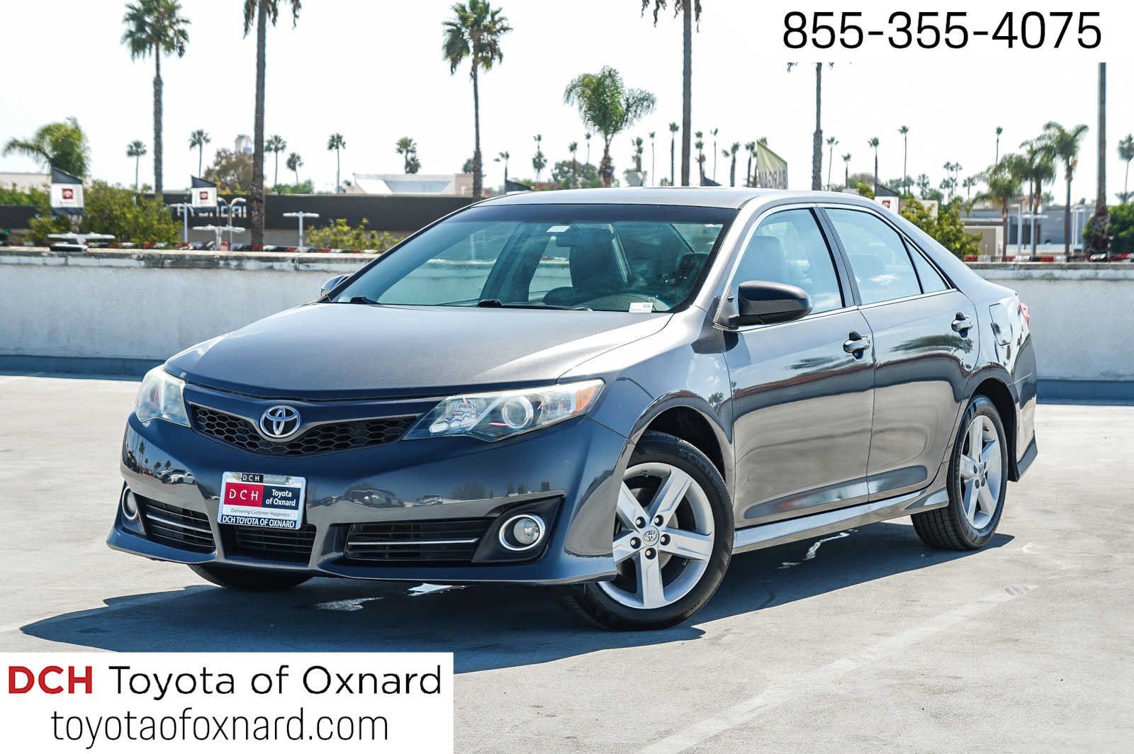Used 2014 Toyota Camry SE FWD image 1