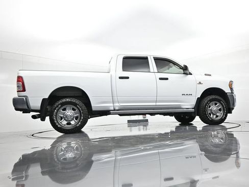 Used 2022 RAM 2500 Tradesman w/ Chrome Appearance Group AWD/4WD image 22