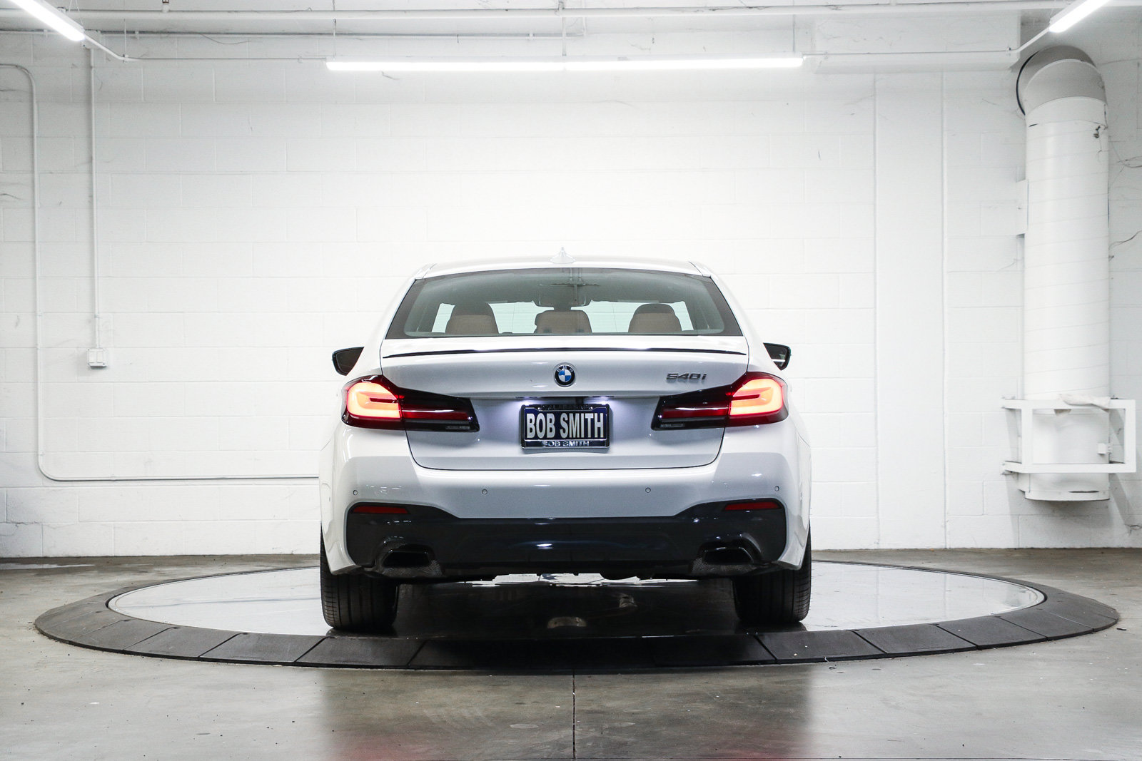 Certified 2023 BMW 540i w/ M Sport Package RWD image 5