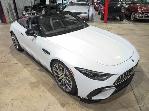 Used 2022 Mercedes-Benz SL 63 AMG 4MATIC image 14