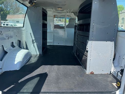 Used 2012 Ford E-250 and Econoline 250 w/ Insulation Pkg RWD image 18