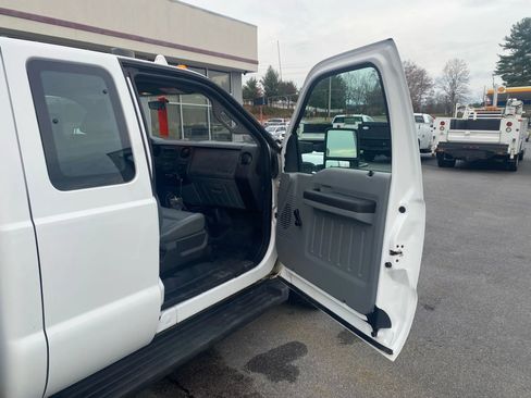 Used 2011 Ford F350 XL image 21