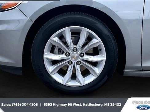 Used 2023 Chevrolet Malibu LT w/ Driver Confidence Package image 7