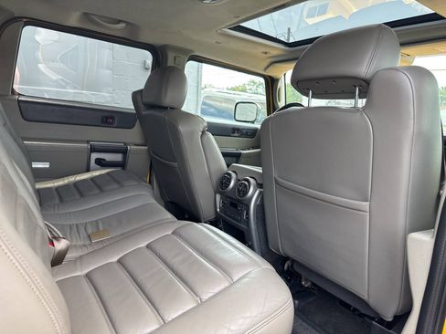 Used 2003 HUMMER H2 w/ Preferred Equipment Group AWD/4WD image 23
