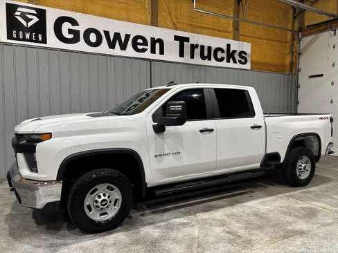Used 2022 Chevrolet Silverado 2500 W/T w/ WT Convenience Package AWD/4WD image 4