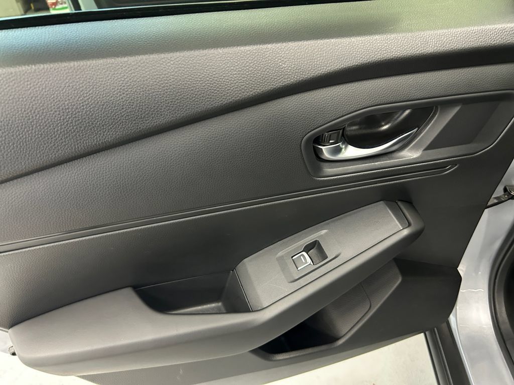 Used 2023 Honda Accord EX image 17