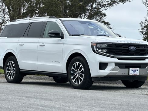 Used 2025 Ford Expedition Max Platinum AWD/4WD image 7