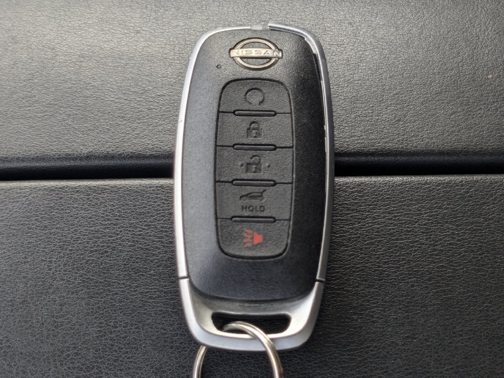 Used 2024 Nissan Rogue SV FWD image 31
