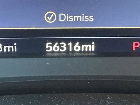 Used 2022 Cadillac XT6 Sport w/ Technology Package image 14