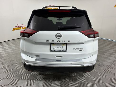 Certified 2026 Nissan Rogue Platinum AWD/4WD image 4