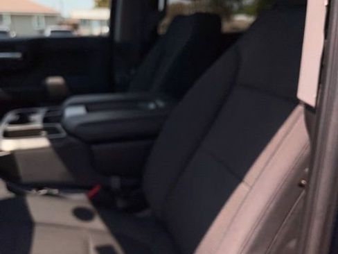 Used 2021 Chevrolet Silverado 1500 Custom image 18
