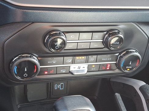 Certified 2022 Ford Bronco Outer Banks image 16