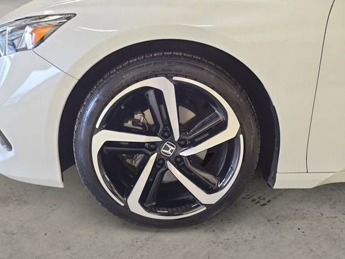 Used 2022 Honda Accord Sport image 15
