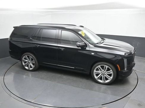 Used 2025 Cadillac Escalade Sport w/ Touring Package AWD/4WD image 29