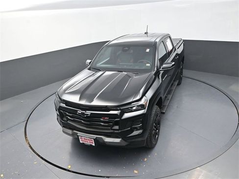 Used 2025 Chevrolet Colorado Z71 w/ Technology Package image 21