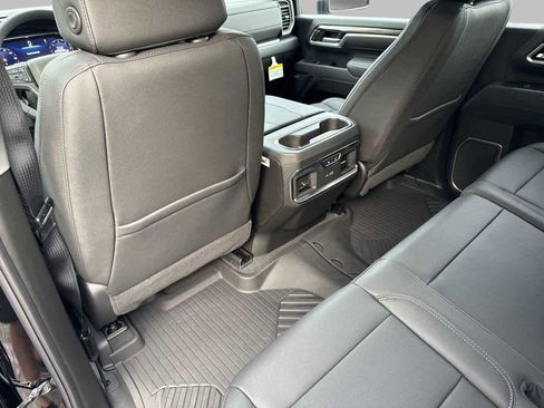 New 2026 Chevrolet Silverado 3500 LTZ w/ LTZ Premium Package image 18