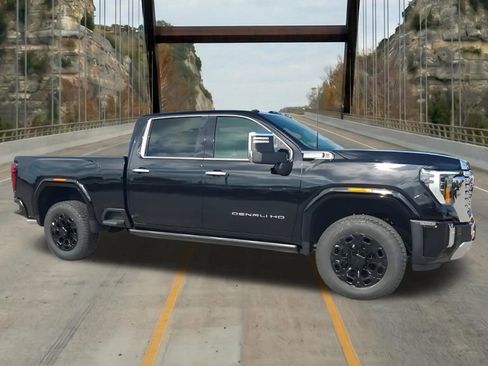 New 2026 GMC Sierra 2500 Denali w/ Denali Reserve Package AWD/4WD image 14