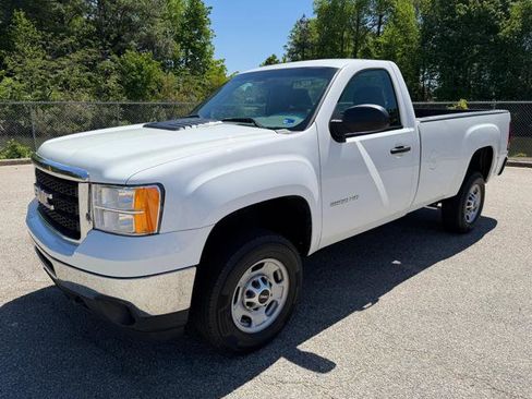 Used 2013 GMC Sierra 2500 W/T w/ LPO, Protection Package RWD image 1