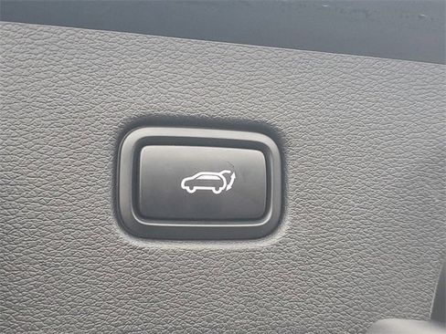 Used 2025 Kia Sportage X-Line w/ Premium Package image 8