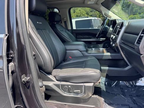 Used 2019 Ford Expedition Platinum AWD/4WD image 28