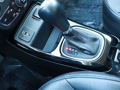 Used 2019 Jeep Compass Altitude image 15