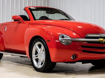 Used 2004 Chevrolet SSR w/ Preferred Equipment Group