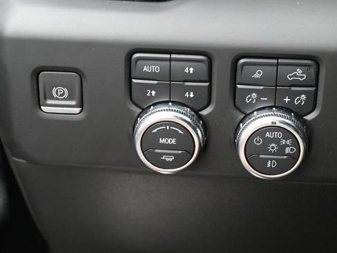 Used 2022 GMC Sierra 1500 Denali AWD/4WD image 15