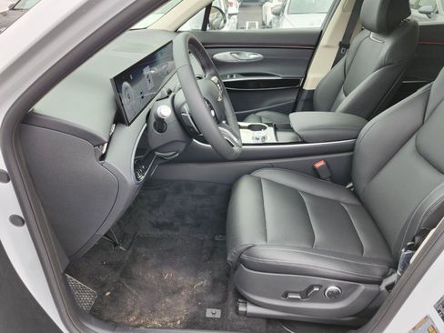New 2026 Genesis GV70 2.5T AWD/4WD image 18