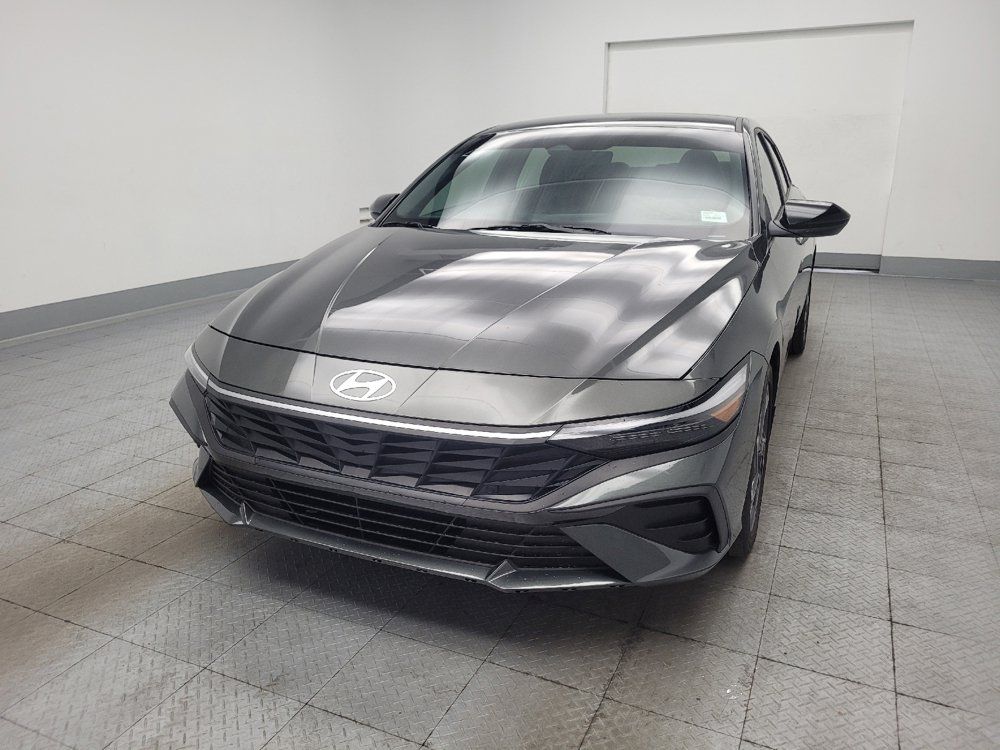 Used 2025 Hyundai Elantra Sport FWD image 15