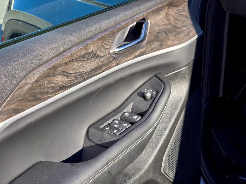 New 2027 Jeep Grand Cherokee Altitude RWD image 34
