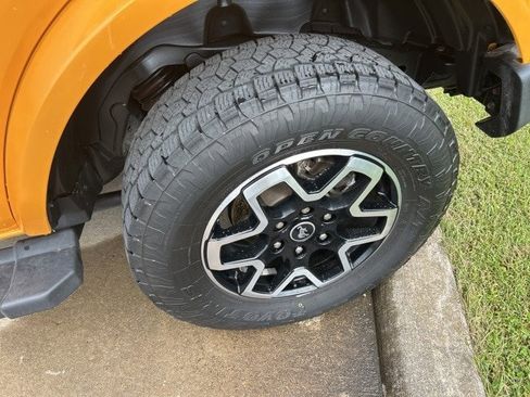 Used 2022 Ford Bronco Outer Banks image 7