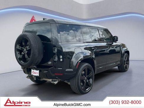 Used 2023 Land Rover Defender 110 V8 AWD/4WD image 5