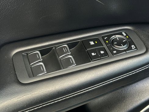 Certified 2022 Lexus RX 450hL AWD w/ Premium Package image 14