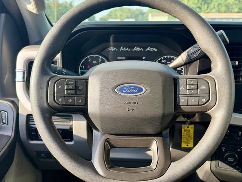 Used 2023 Ford F350 XL w/ 360-Degree Camera Package AWD/4WD image 20