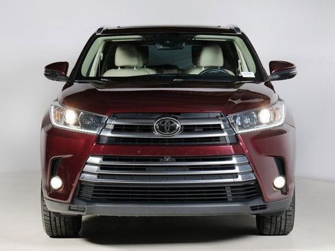 Used 2018 Toyota Highlander AWD V6 image 8