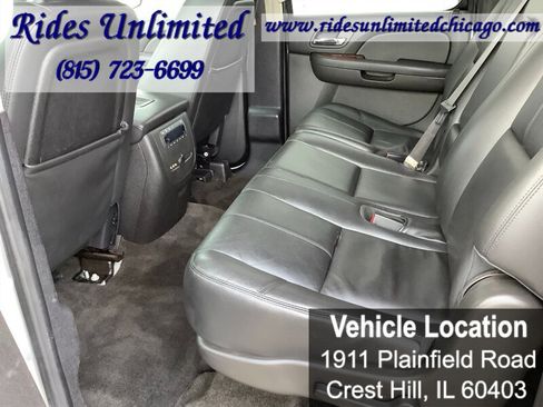 Used 2013 Chevrolet Suburban LT w/ Luxury Package AWD/4WD image 22