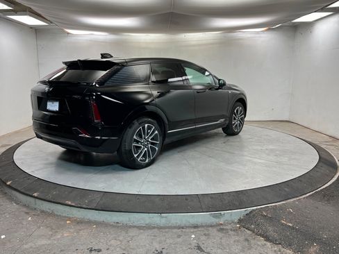 New 2026 Cadillac Optiq Sport 2 image 6