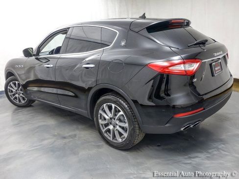 Used 2018 Maserati Levante AWD/4WD image 8