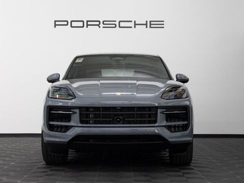 New 2026 Porsche Cayenne Coupe AWD/4WD image 10