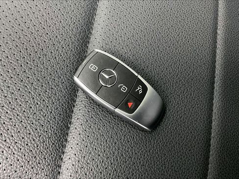 Used 2026 Mercedes-Benz GLE 450 4MATIC image 12