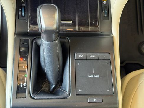 Used 2022 Lexus GX 460 Luxury w/ Accessory Package AWD/4WD image 34