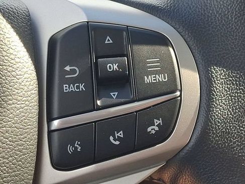Used 2022 Ford Explorer XLT w/ Equipment Group 202A AWD/4WD image 22