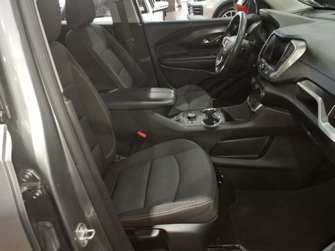 Used 2023 GMC Terrain SLE w/ Driver Convenience Package AWD/4WD image 9