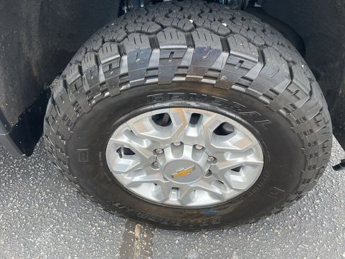 Certified 2024 Chevrolet Silverado 2500 LTZ w/ LTZ Plus Package image 12