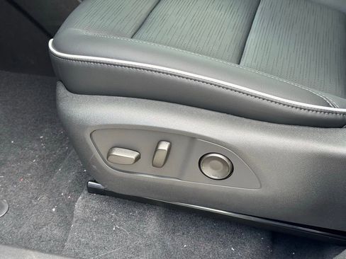 New 2025 Buick Enclave Sport Touring w/ Super Cruise Package image 18