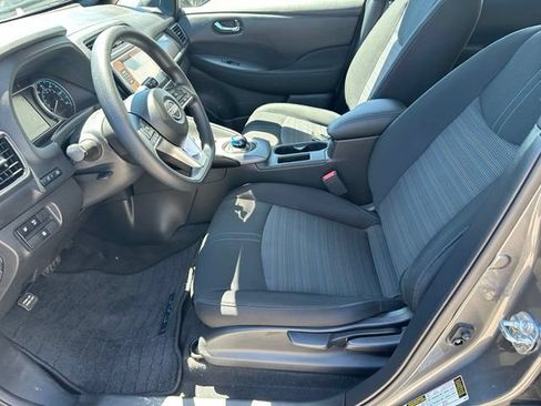 Used 2025 Nissan Leaf S FWD image 13