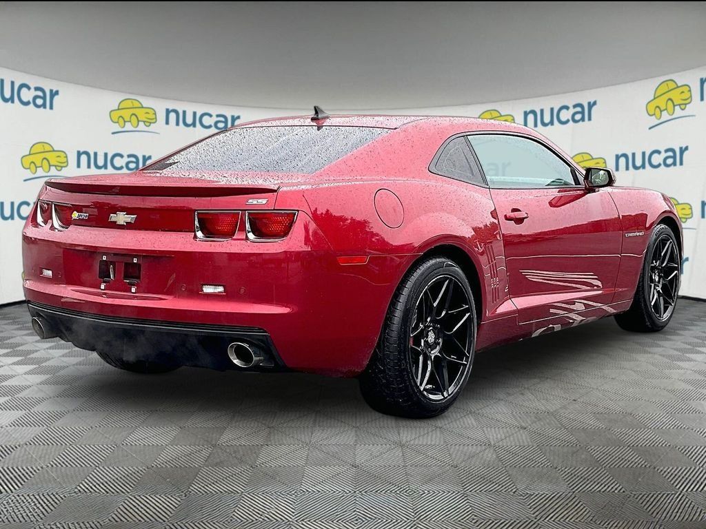 Used 2013 Chevrolet Camaro SS RWD image 6