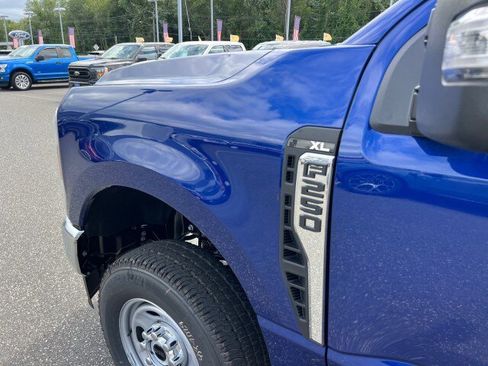 New 2026 Ford F250 XL w/ XL Chrome Package image 25
